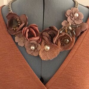 Charming Charlie Blush Mauve Pink Fabric Floral Statement Necklace Pearl…
